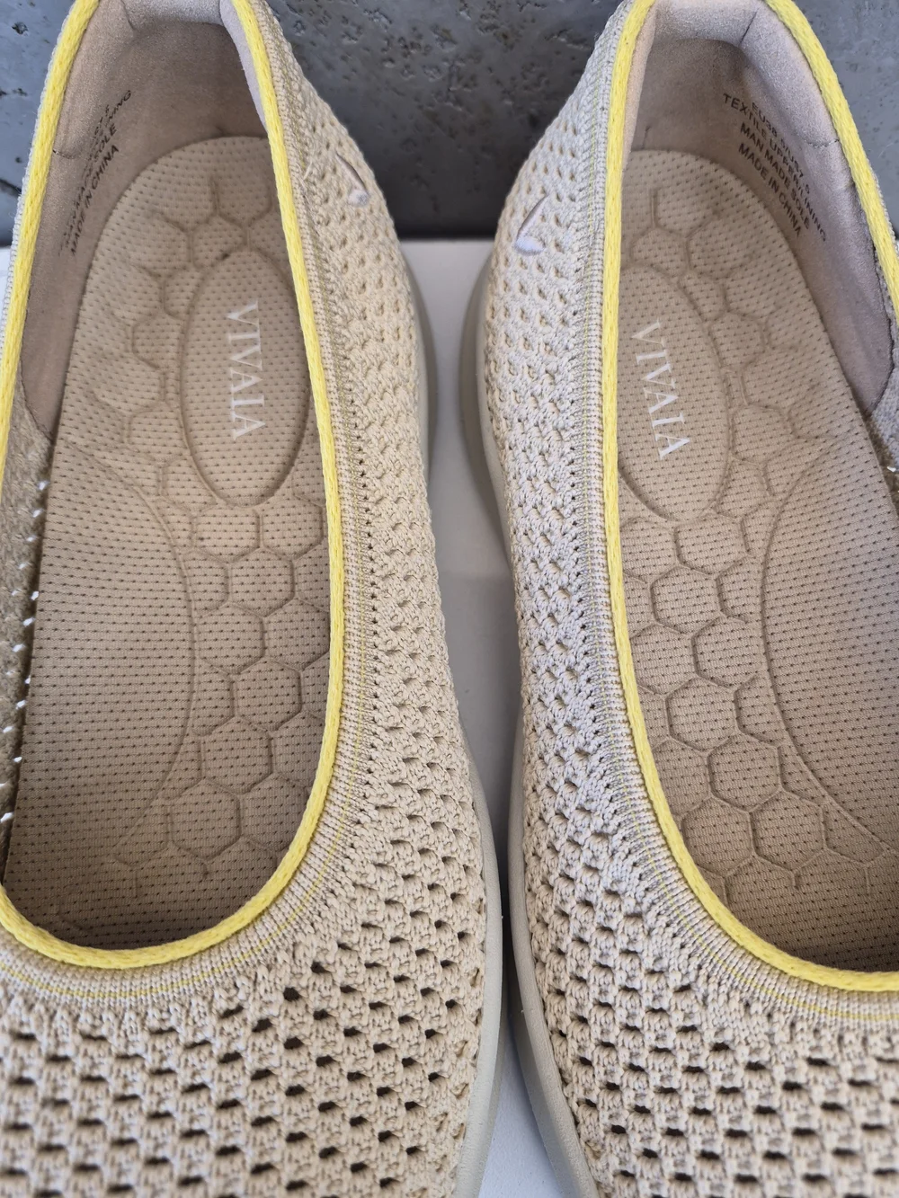 Vionic Women’s Beige Knit Slip-On Flats with Yellow Trim